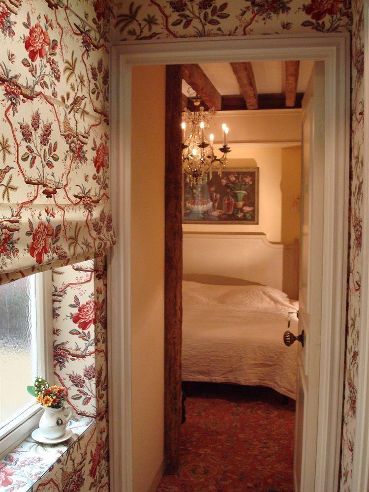 Hotel Caron De Beaumarchais Paris Eksteriør bilde