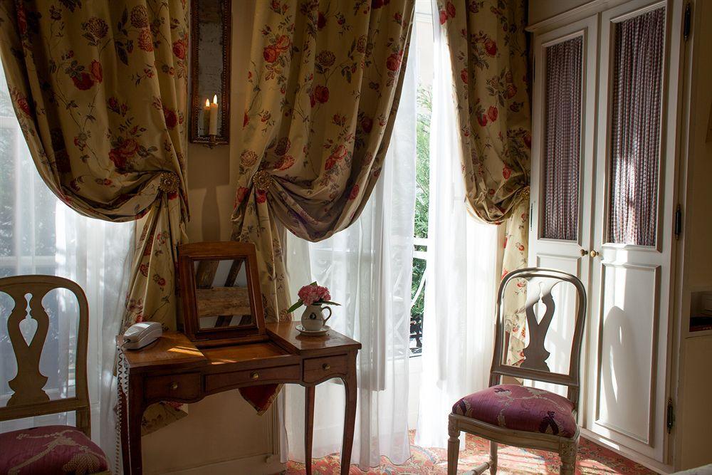 Hotel Caron De Beaumarchais Paris Eksteriør bilde