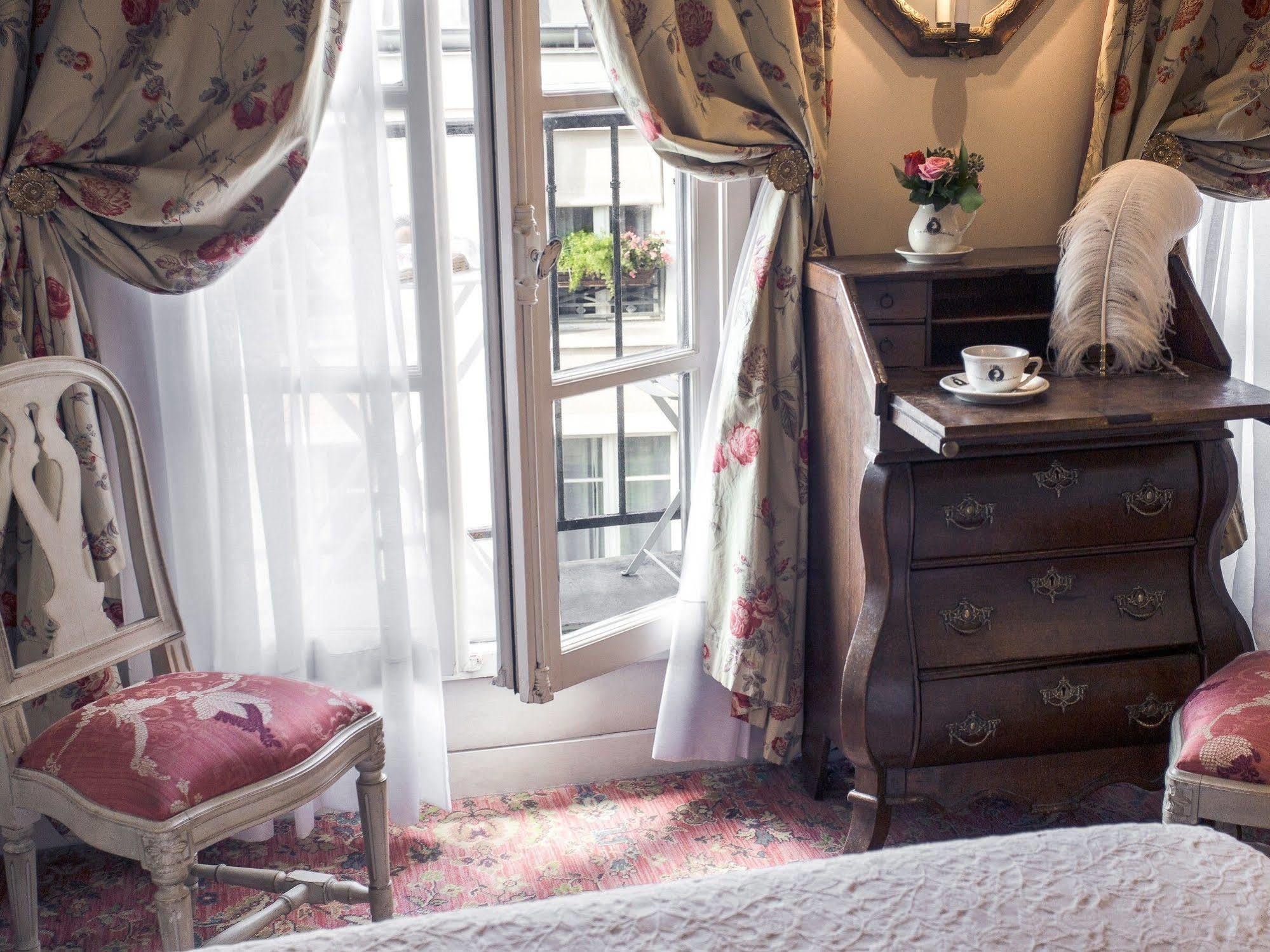 Hotel Caron De Beaumarchais Paris Eksteriør bilde