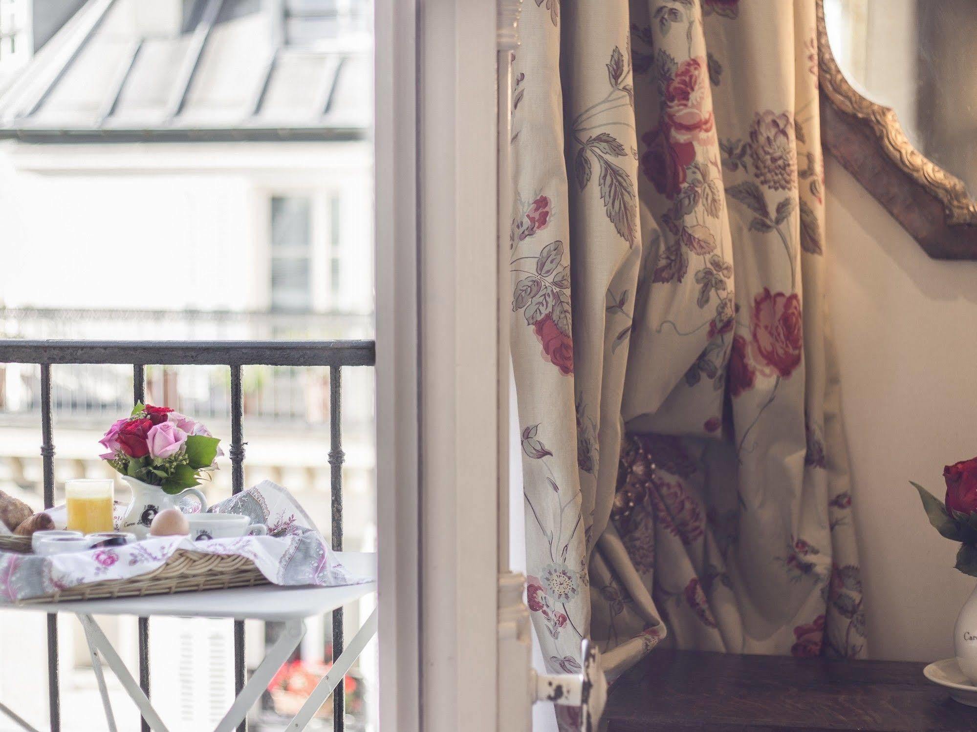 Hotel Caron De Beaumarchais Paris Eksteriør bilde
